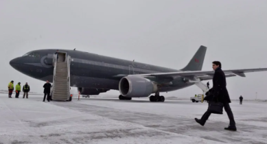 Ottawa eyeing second-hand market to replace VIP and cargo fleet